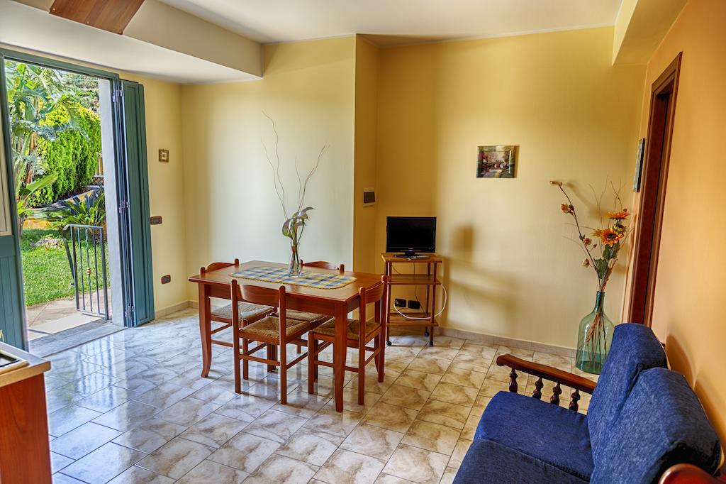 Casa Vacanze Alcantara Gaggi Room photo