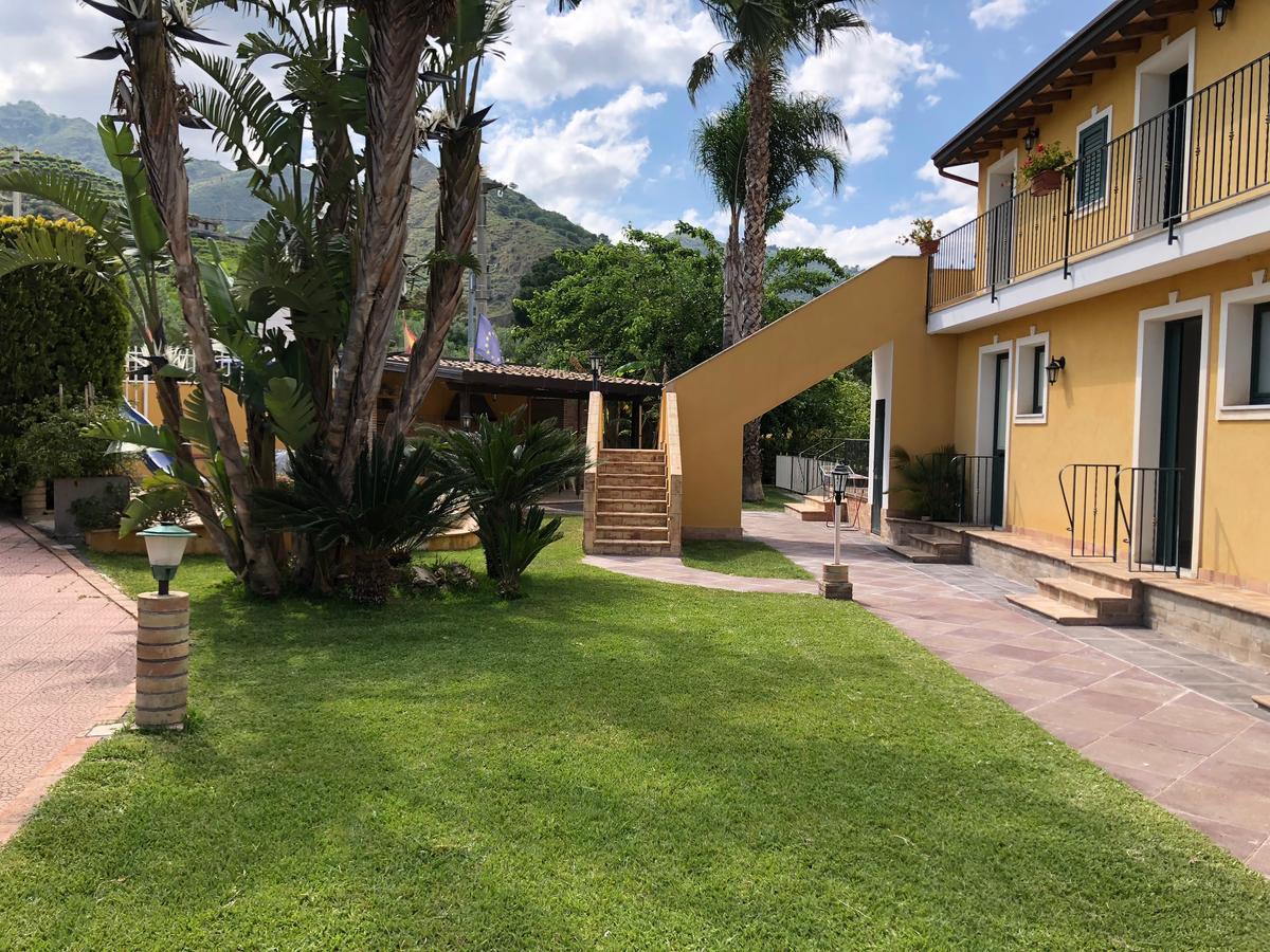 Casa Vacanze Alcantara Gaggi Exterior photo