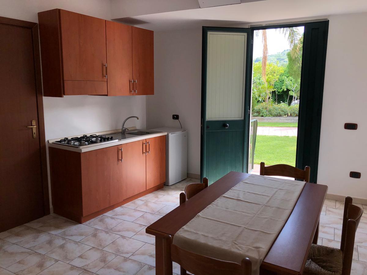 Casa Vacanze Alcantara Gaggi Exterior photo